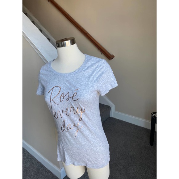 Gap gray Favorite tee "Rose everyday," size small - Picture 1 of 8